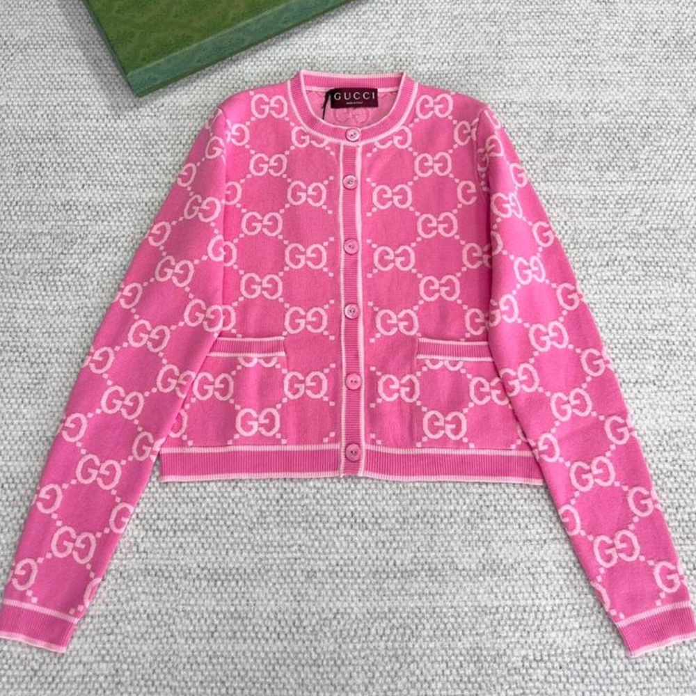 GG pink cardigan/sweathshirt 100% cotton
